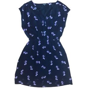 Women’s Madewell Size 4 Navy Short Sleeve V Neck Mini Dress With Purple Floral